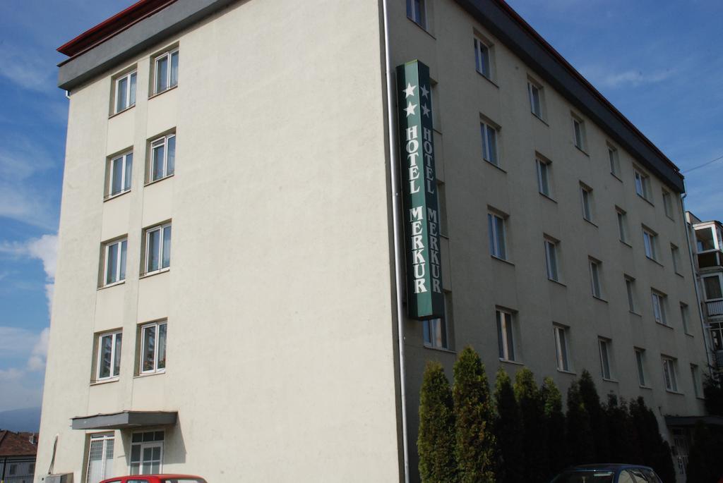 Hotel Merkur 2*
